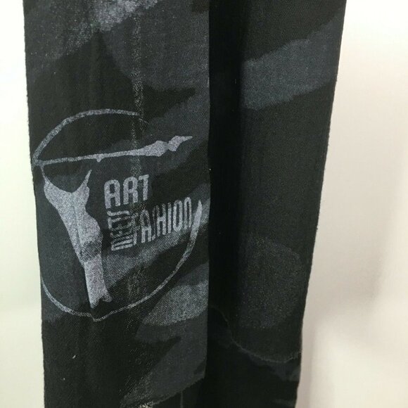 Scarf Art meet Fashion Black Printed - Picture 4 of 4